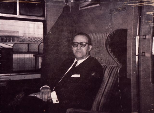 De dokter had Fred aangeraden om meer avontuur op te zoeken. Voila zie, hij ging eens zwartrijden.